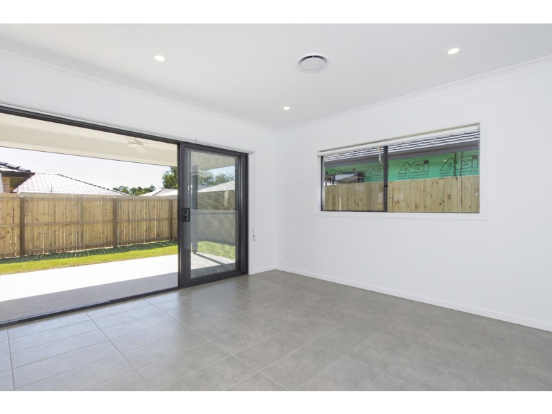 7 Forest Avenue, Ormeau QLD 4208