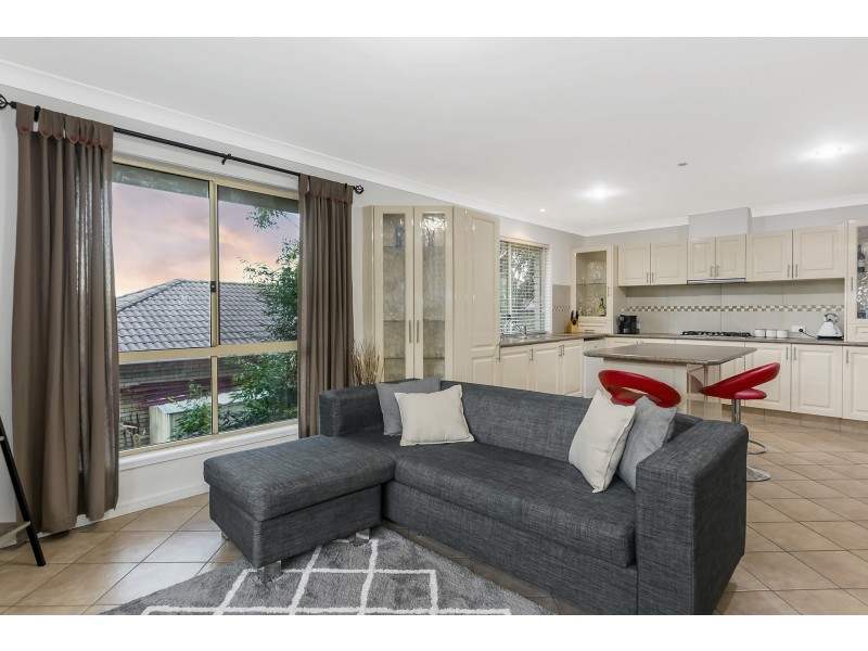 23 Papara Street, Pacific Pines QLD 4211