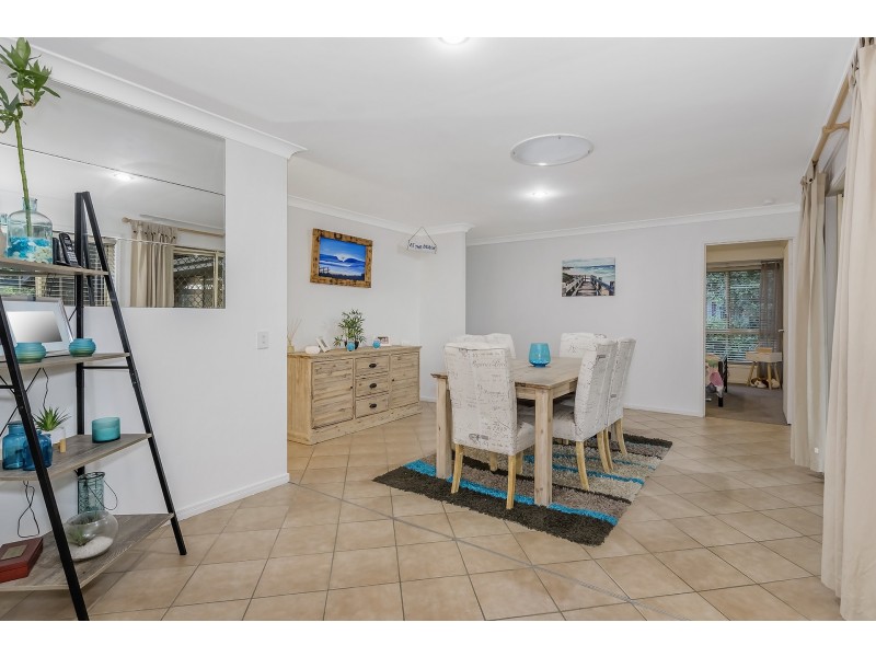 23 Papara Street, Pacific Pines QLD 4211