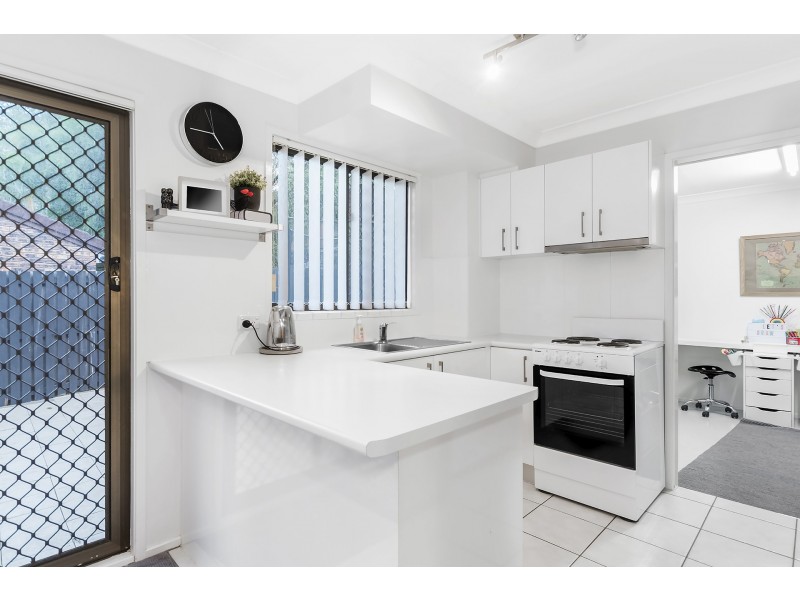 1/10 Sara Street, Ashmore QLD 4214