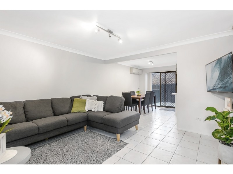 1/10 Sara Street, Ashmore QLD 4214