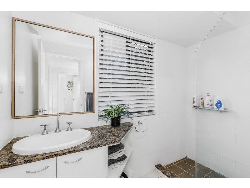 1/10 Sara Street, Ashmore QLD 4214