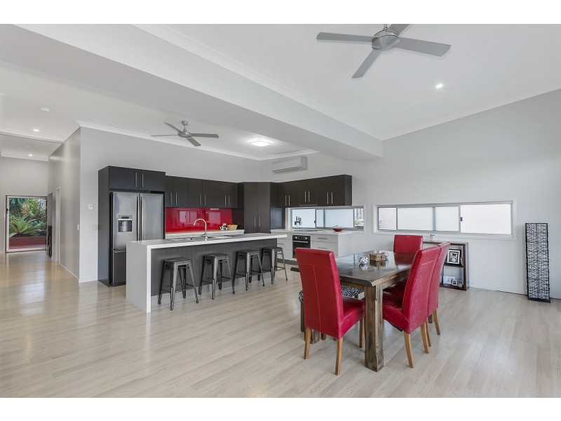 33 Garawarra Crescent, Upper Coomera QLD 4209