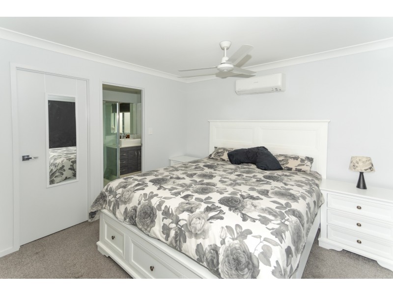25 Mcveigh Street, Pimpama QLD 4209