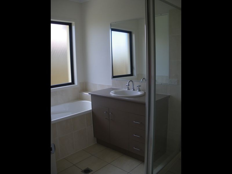 32 Blossom Street, Pimpama QLD 4209