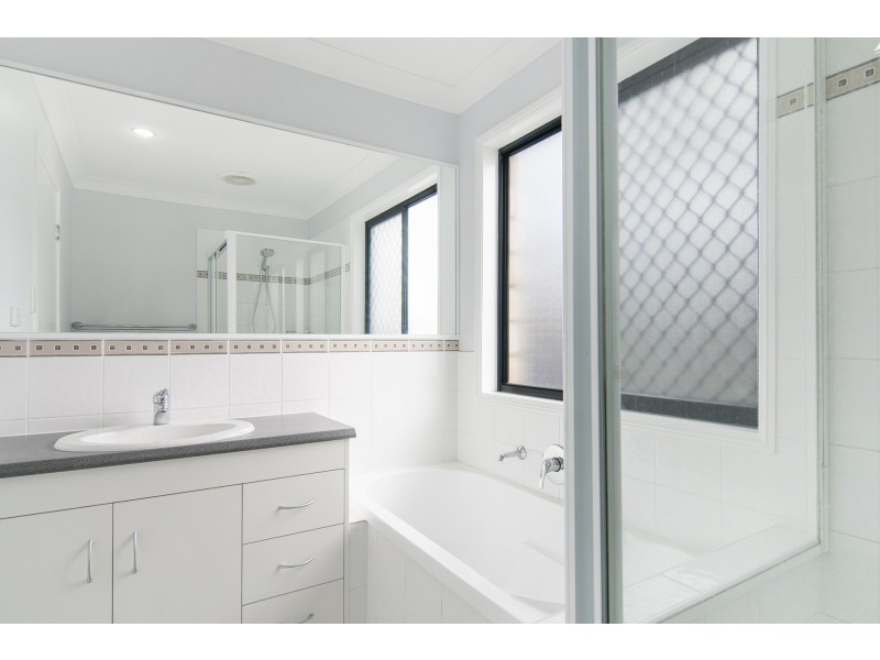 18 Glenridge Street, Upper Coomera QLD 4209