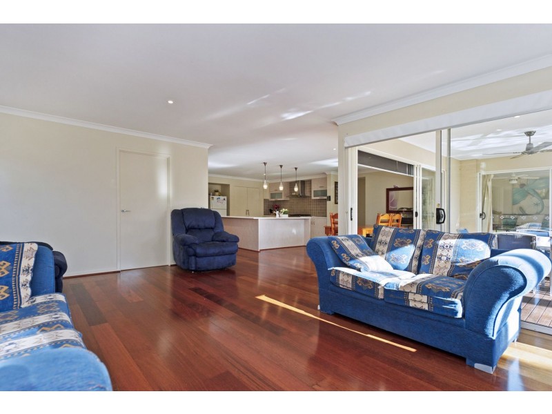 8 Helidon Grove, Ormeau QLD 4208