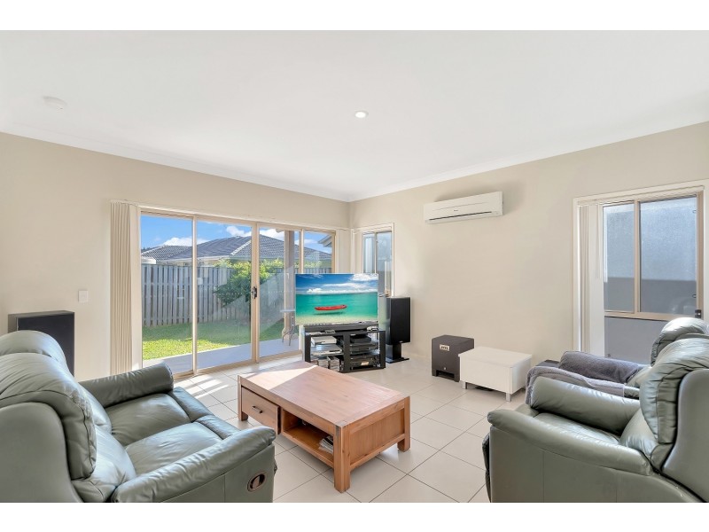 22 Wings Road, Upper Coomera QLD 4209