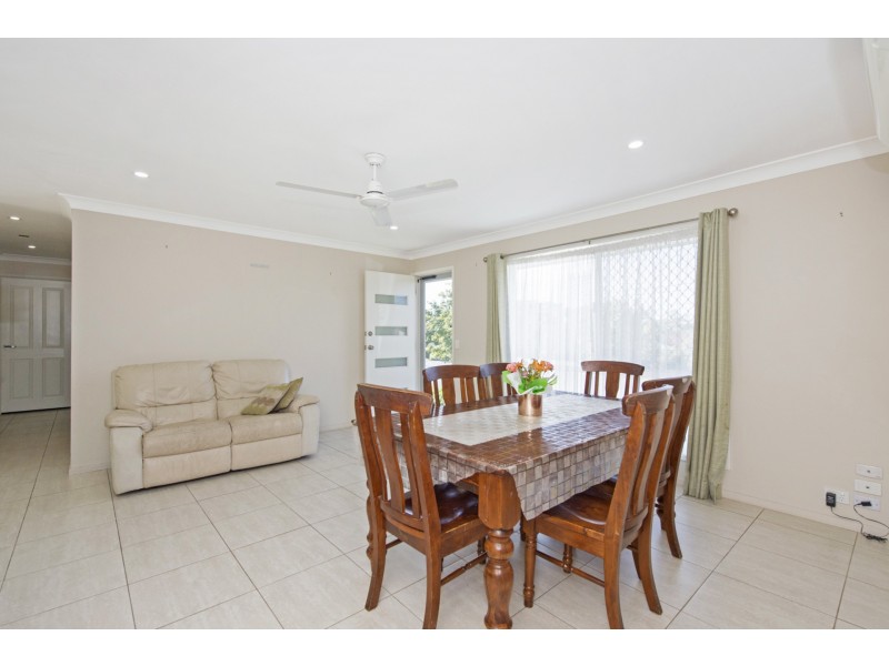 10 Chiltern Court, Rochedale South QLD 4123