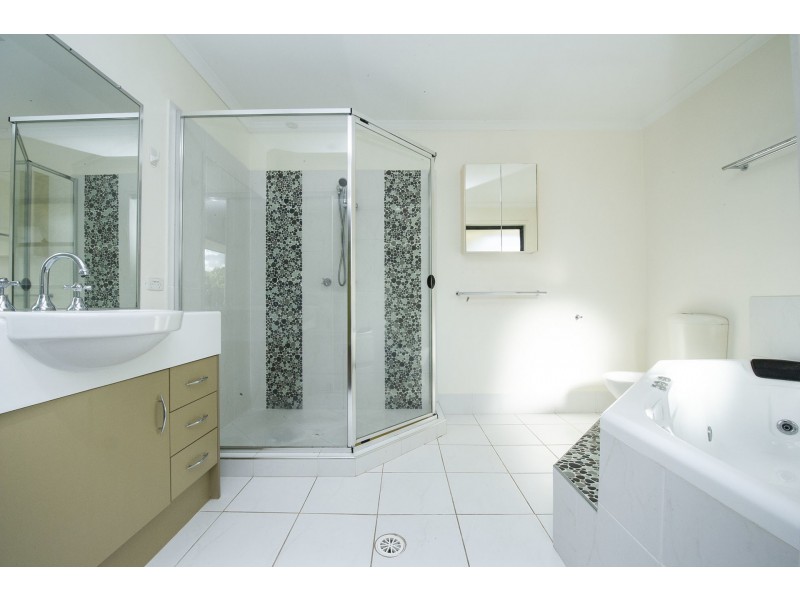 7 Cedarton Crescent, Ormeau QLD 4208