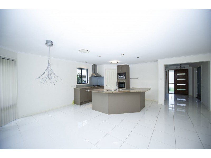 7 Cedarton Crescent, Ormeau QLD 4208