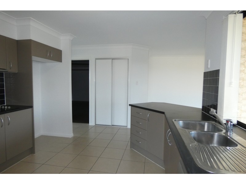 16 Krystle Court, Upper Coomera QLD 4209