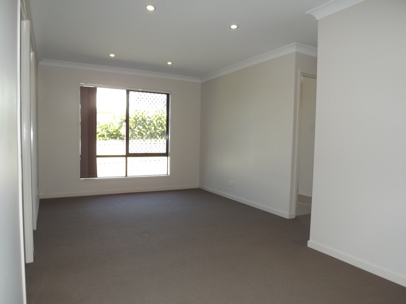 37 Parkvista Circuit, Coomera QLD 4209