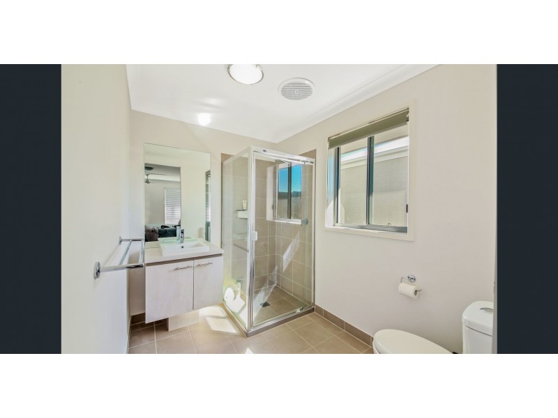 12 Stinson Circuit, Coomera QLD 4209