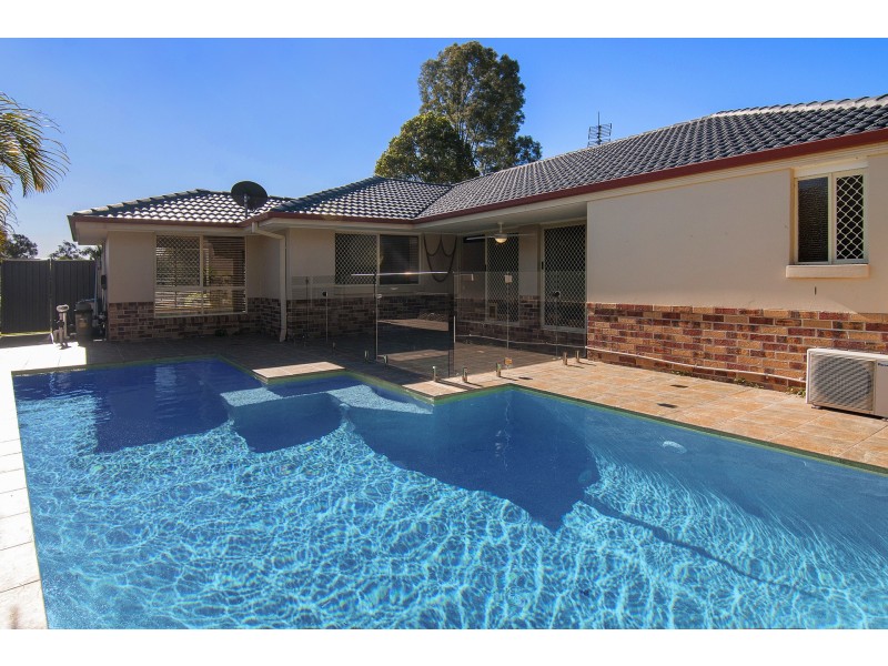 40 Roseapple Circuit, Oxenford QLD 4210