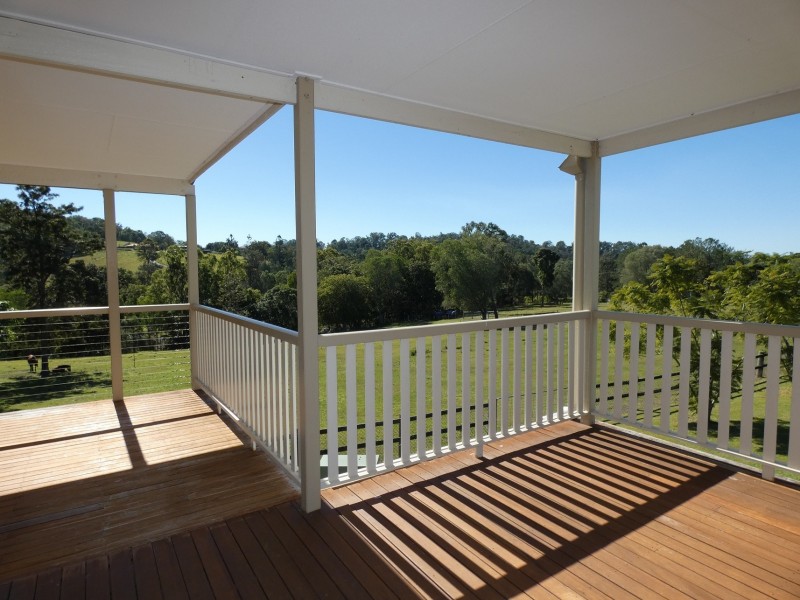 8 Dalgleish Road, Ormeau Hills QLD 4208