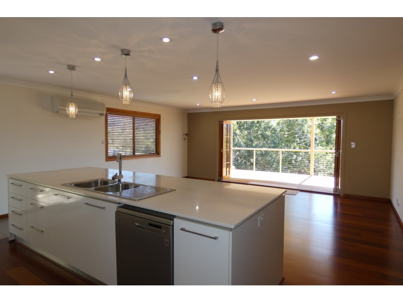 8 Dalgleish Road, Ormeau Hills QLD 4208