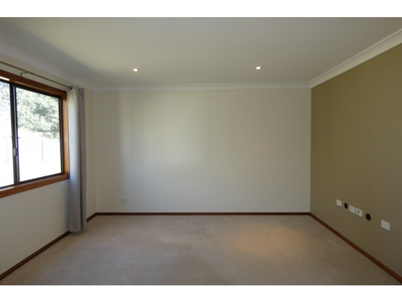 8 Dalgleish Road, Ormeau Hills QLD 4208