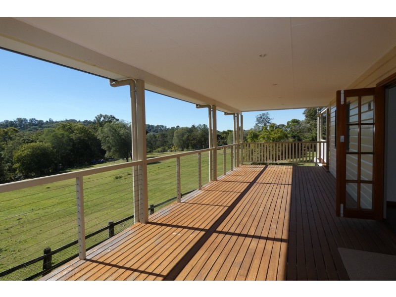 8 Dalgleish Road, Ormeau Hills QLD 4208