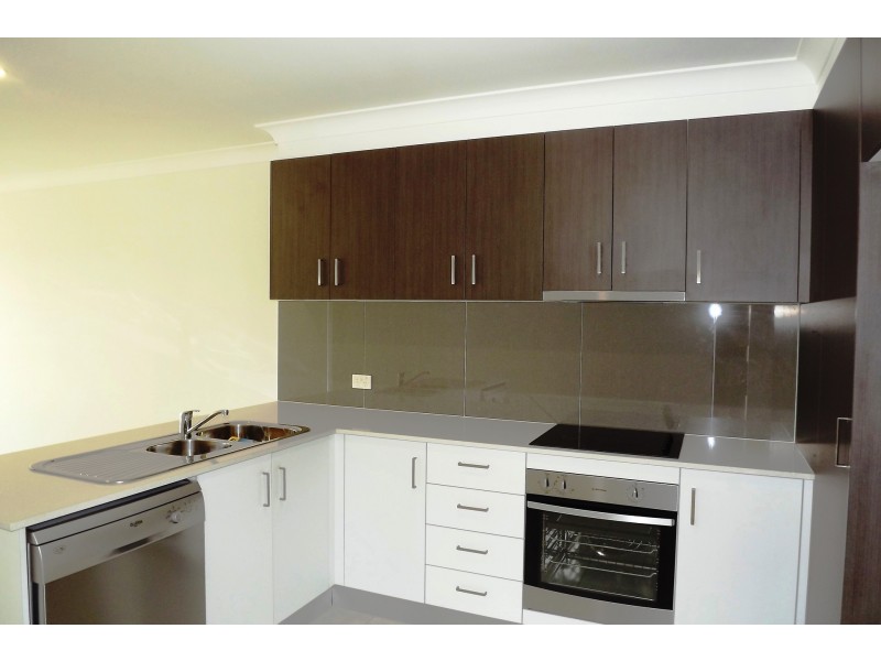 1/4 Rhiana Street, Pimpama QLD 4209