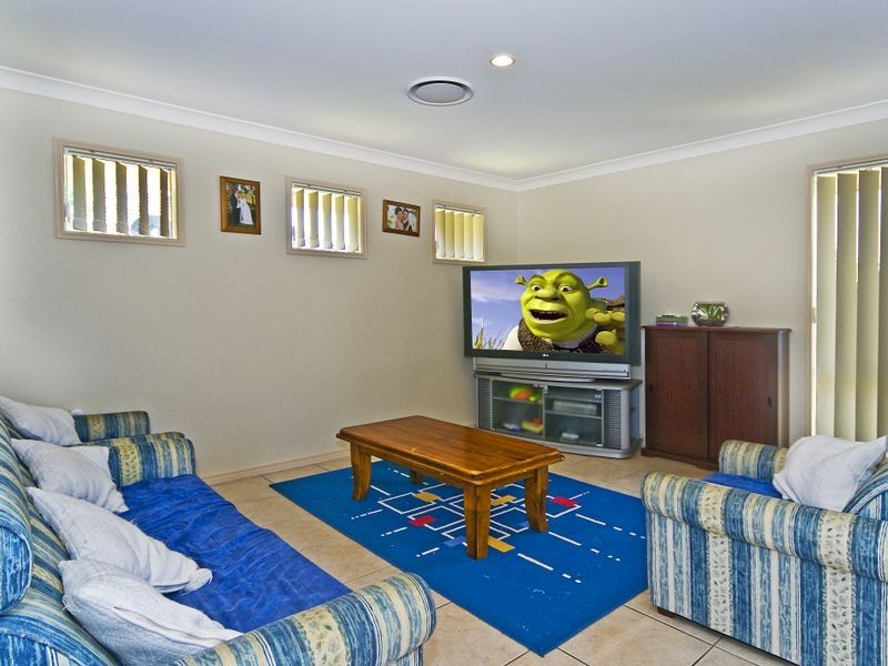 4 Monarch Avenue, Upper Coomera QLD 4209