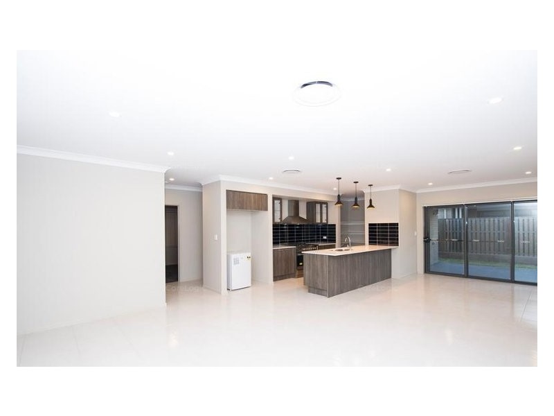 29 Wyperfield Circuit, Pimpama QLD 4209