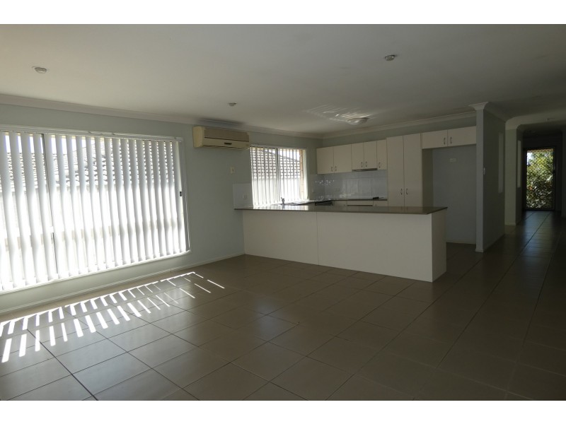 53 Kilkivan Drive, Ormeau QLD 4208