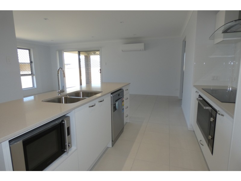 38 Mackellar Way, Walloon QLD 4306