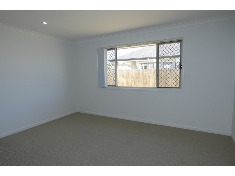 38 Mackellar Way, Walloon QLD 4306