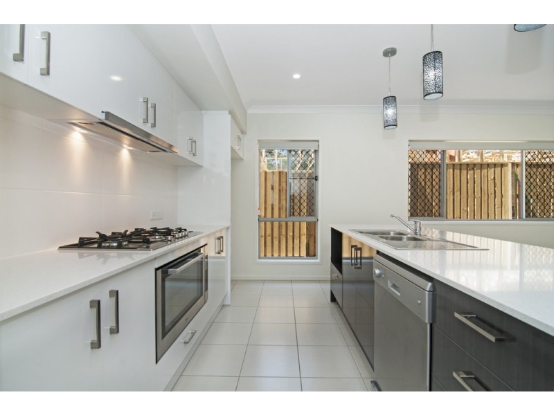 7 Idalia Street, Pimpama QLD 4209