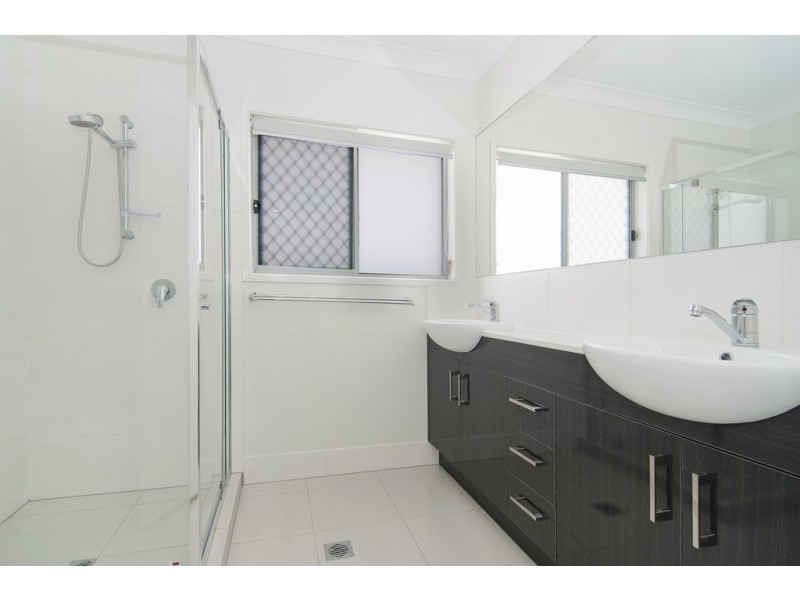 7 Idalia Street, Pimpama QLD 4209