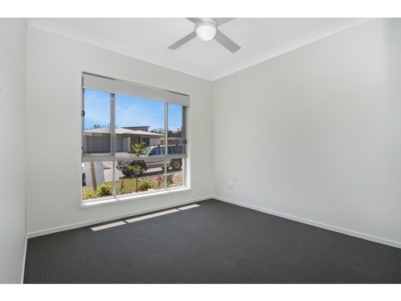 7 Idalia Street, Pimpama QLD 4209