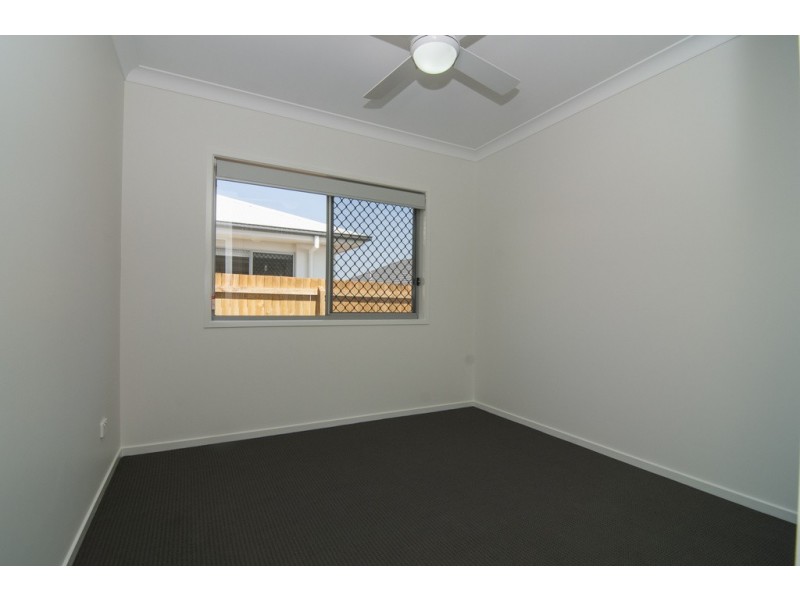 7 Idalia Street, Pimpama QLD 4209