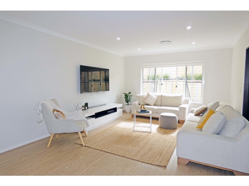 30 Velox Circuit, Upper Coomera QLD 4209