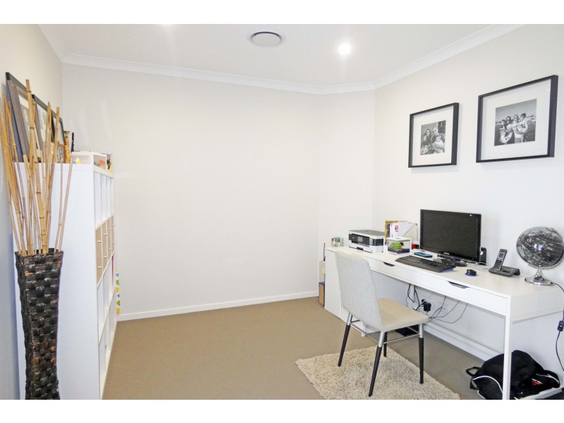 30 Velox Circuit, Upper Coomera QLD 4209