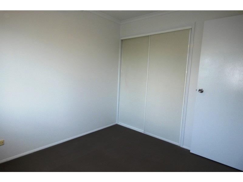 1/7 Hercule Court, Oxenford QLD 4210