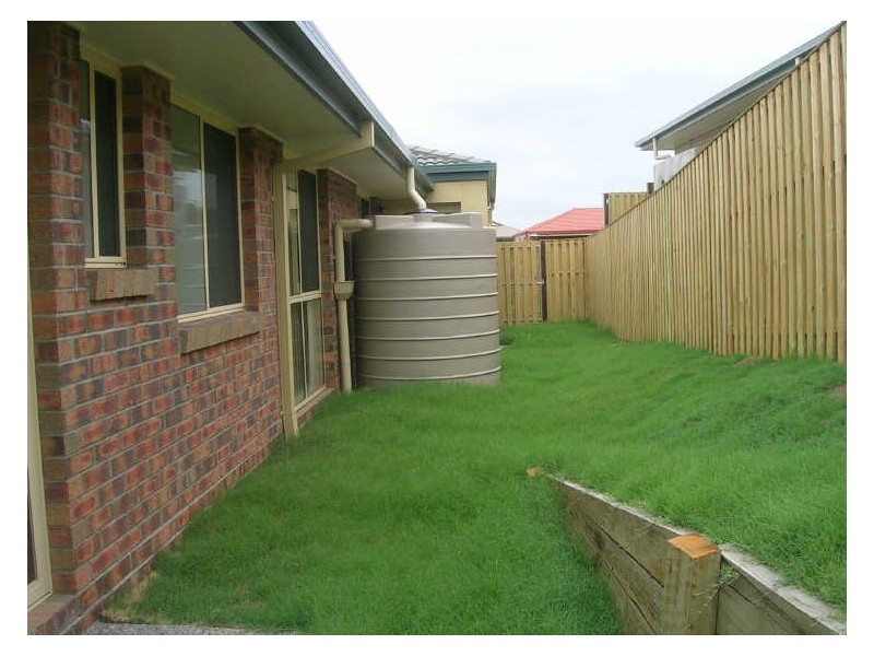 214 Billinghurst Crescent, Upper Coomera QLD 4209