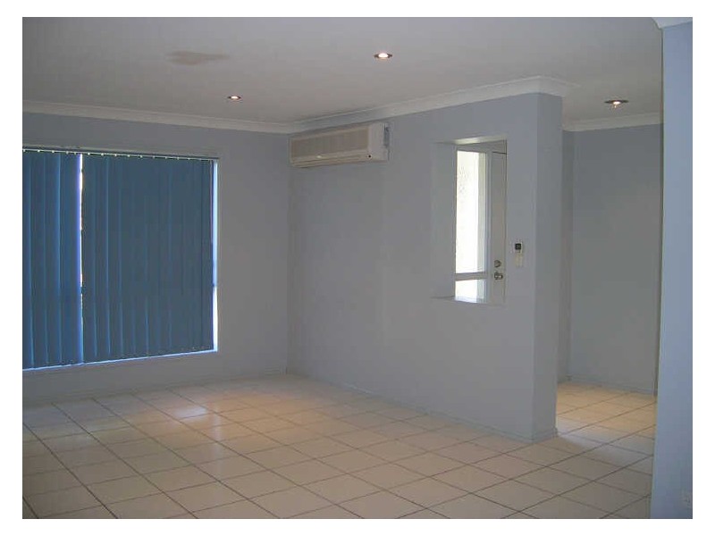 2/11 Balintore Street, Upper Coomera QLD 4209