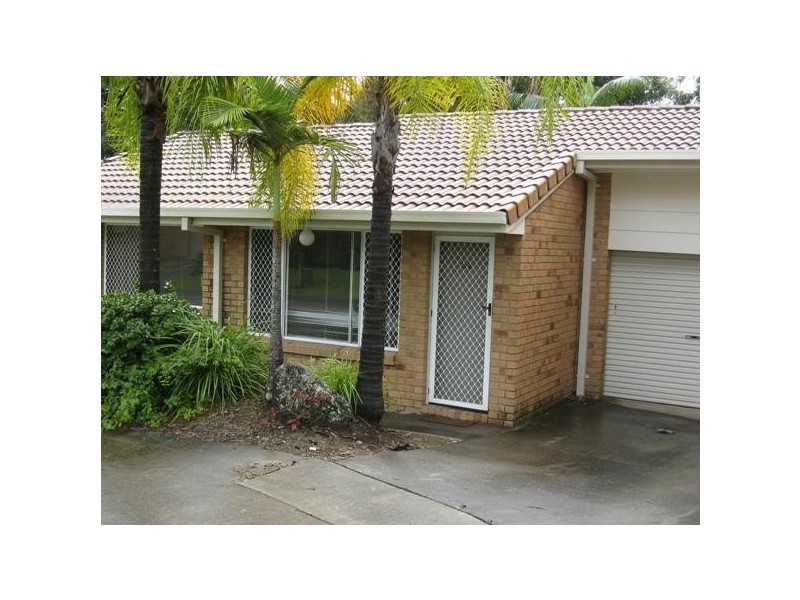 64/33 Edmund Rice Drive, Southport QLD 4215