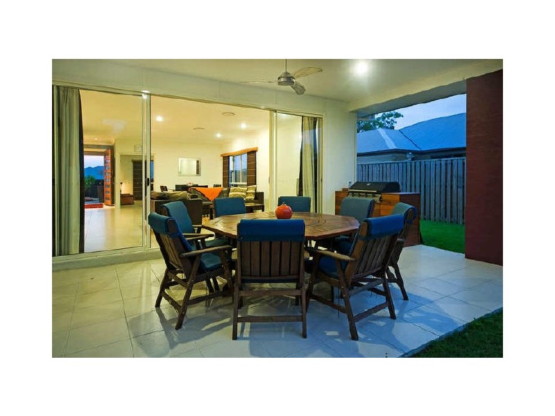 44 Peregrine Crescent, Coomera QLD 4209