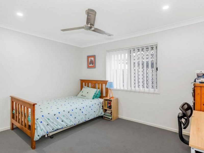 8 Pisces Court, Coomera QLD 4209