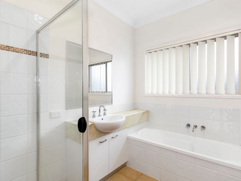 5 Firecrest Close, Upper Coomera QLD 4209