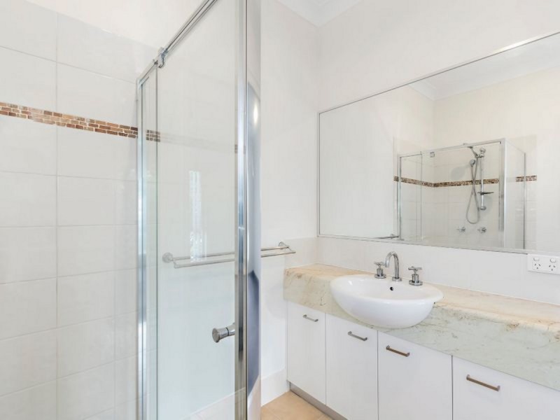 5 Firecrest Close, Upper Coomera QLD 4209