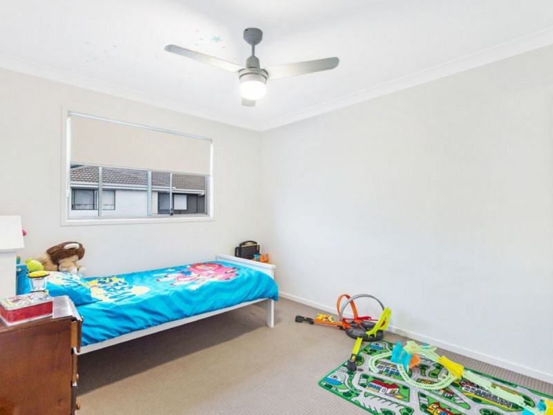 7/2 Pandanus Place, Upper Coomera QLD 4209