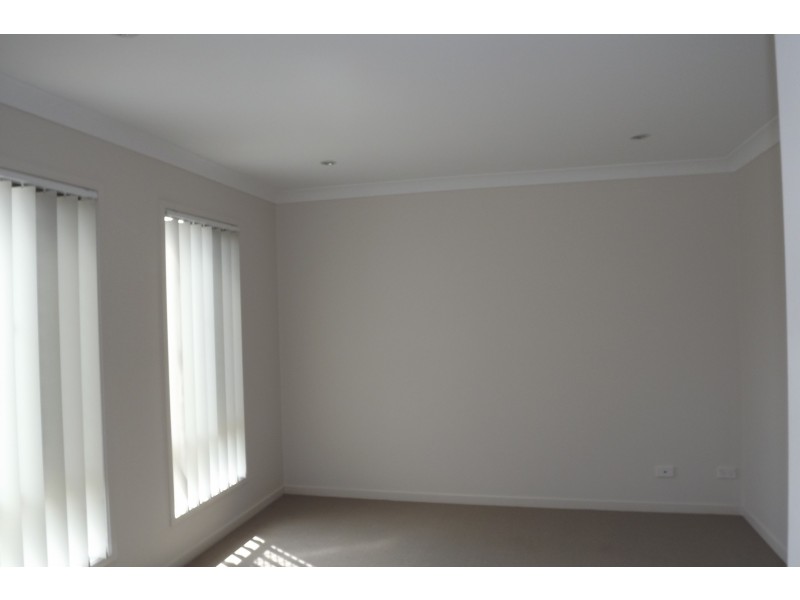 33 Parkvista Circuit, Coomera QLD 4209