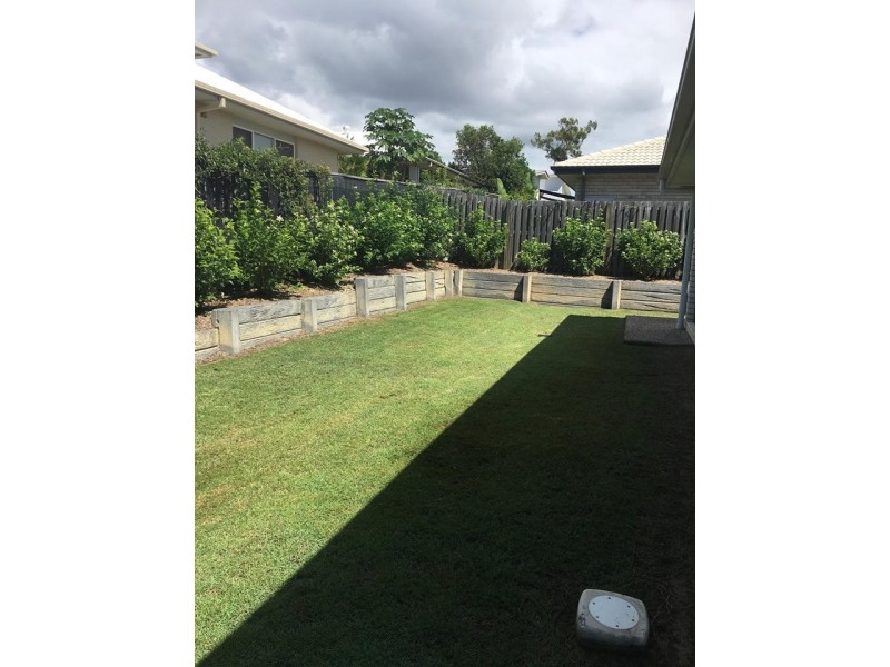 33 Parkvista Circuit, Coomera QLD 4209