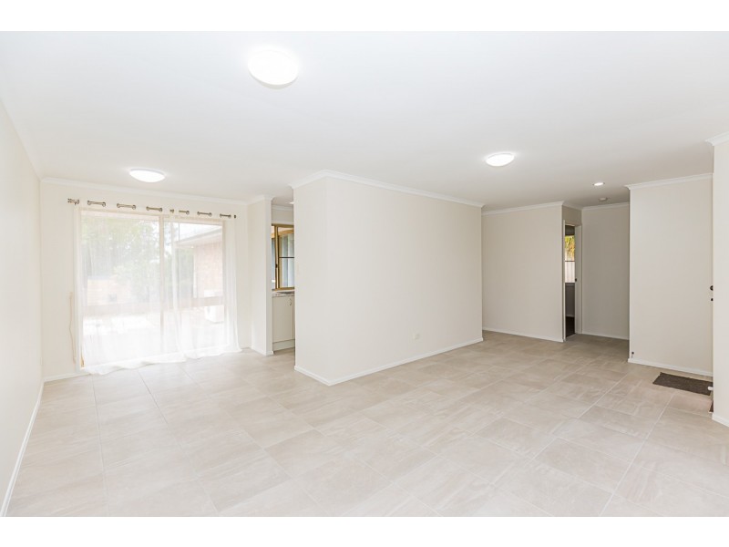 24 Ashburton Close, Arundel QLD 4214
