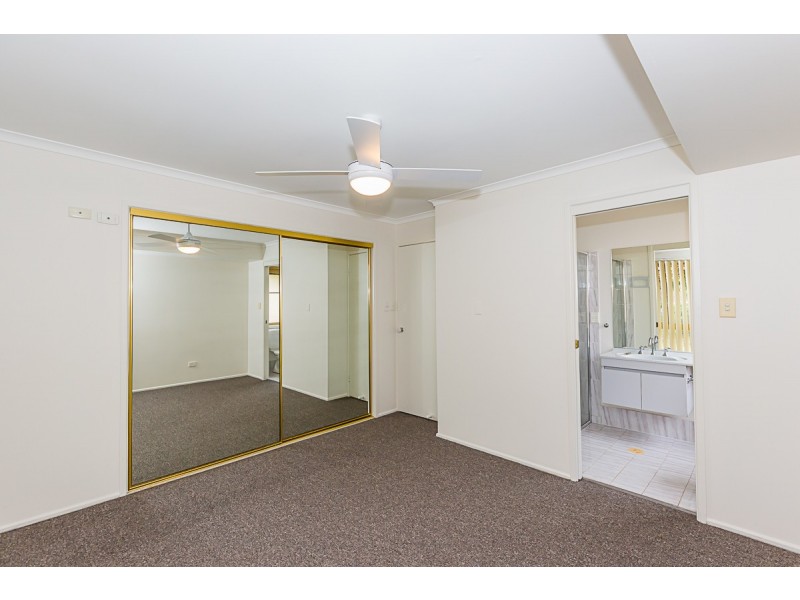 24 Ashburton Close, Arundel QLD 4214