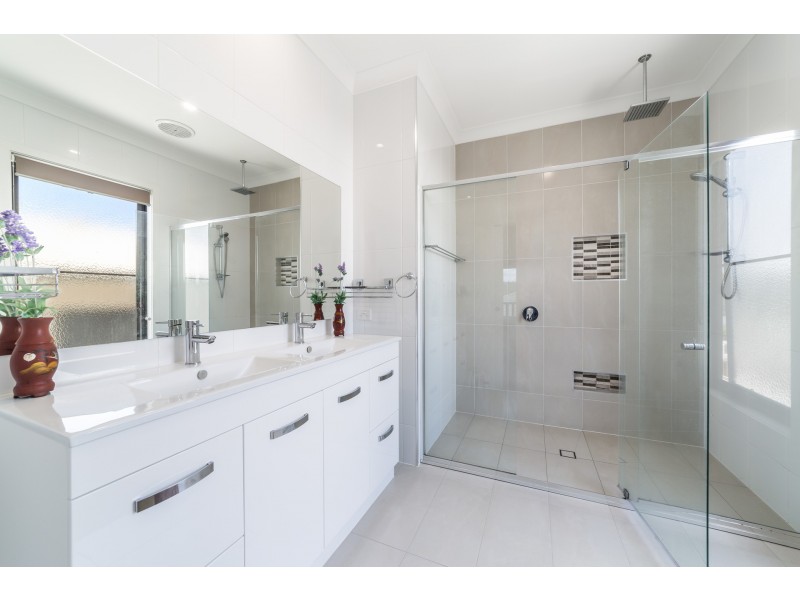 26 Alexa Rise, Upper Coomera QLD 4209