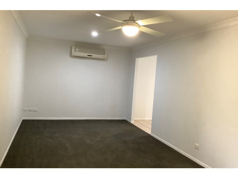 4 Ireland Way, Upper Coomera QLD 4209